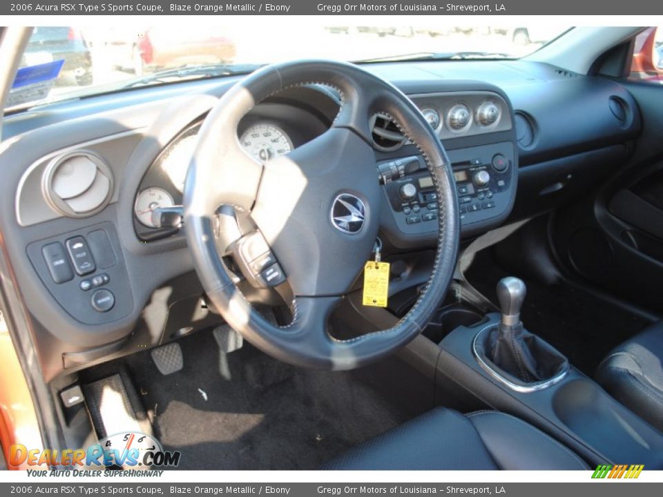 Dashboard of 2006 Acura RSX Type S Sports Coupe Photo #16