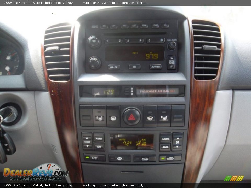 2006 Kia Sorento LX 4x4 Indigo Blue / Gray Photo #28