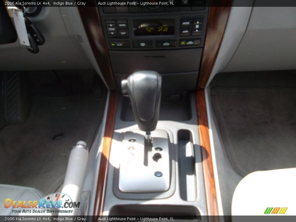 2006 Kia Sorento LX 4x4 Indigo Blue / Gray Photo #29