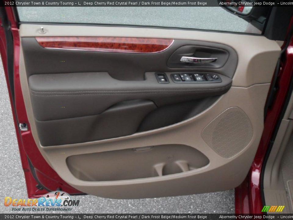 Door Panel of 2012 Chrysler Town & Country Touring - L Photo #8