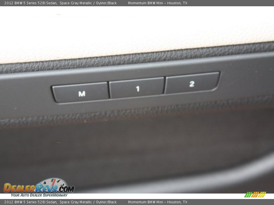 2012 BMW 5 Series 528i Sedan Space Gray Metallic / Oyster/Black Photo #15