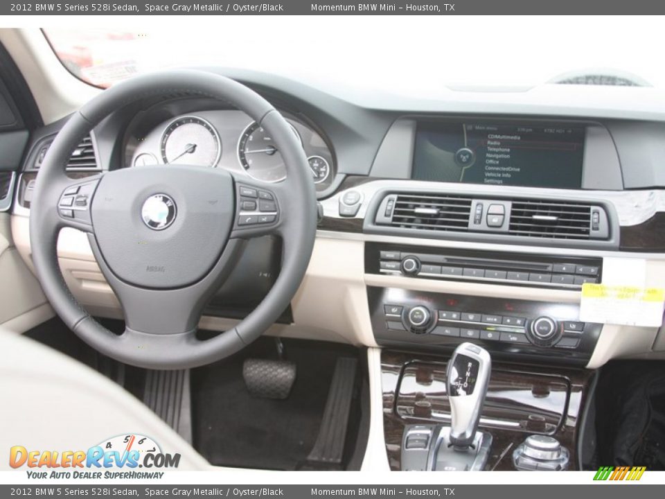2012 BMW 5 Series 528i Sedan Space Gray Metallic / Oyster/Black Photo #27