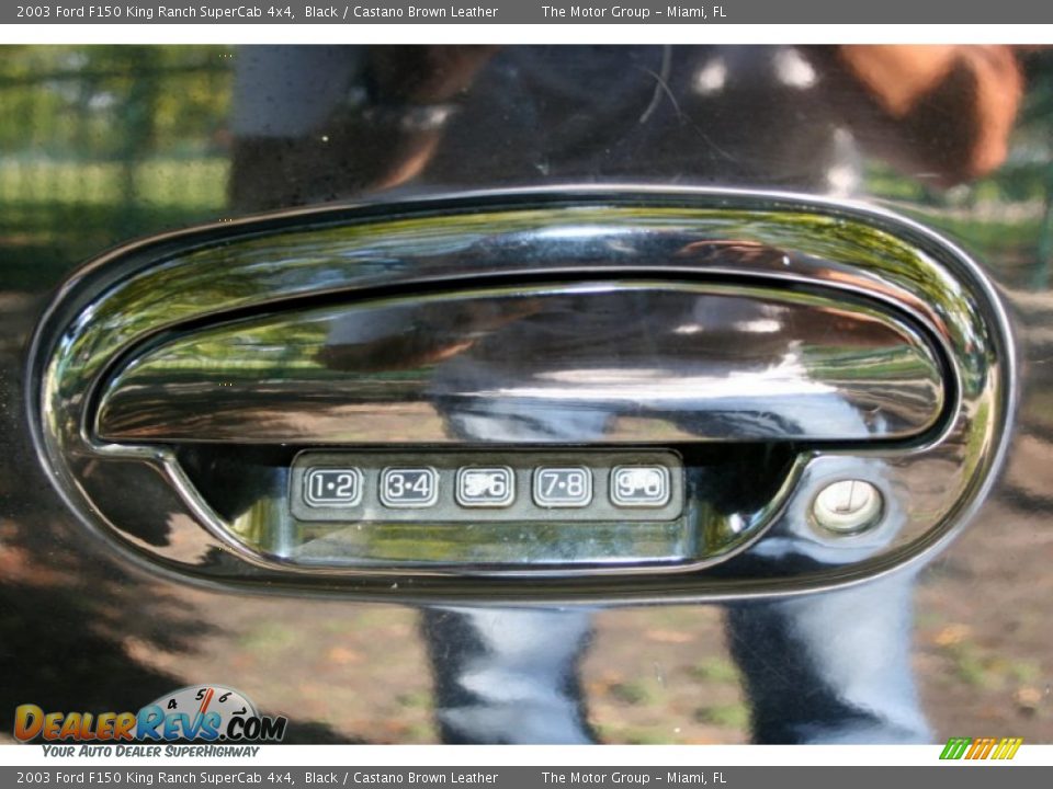2003 Ford F150 King Ranch SuperCab 4x4 Black / Castano Brown Leather Photo #22