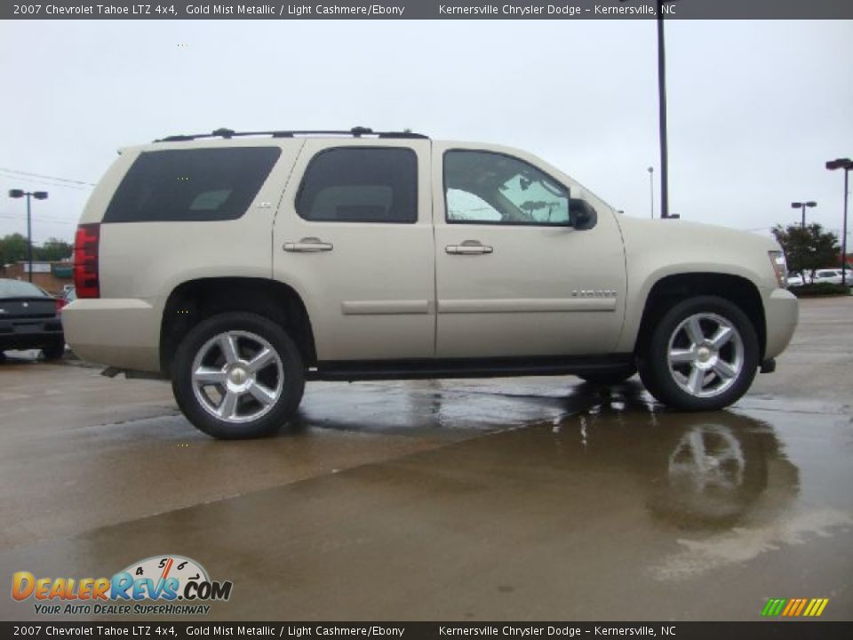 2007 Chevrolet Tahoe LTZ 4x4 Gold Mist Metallic / Light Cashmere/Ebony Photo #6