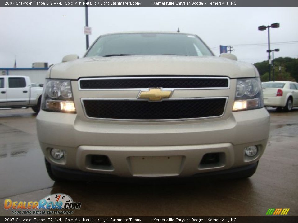 2007 Chevrolet Tahoe LTZ 4x4 Gold Mist Metallic / Light Cashmere/Ebony Photo #8