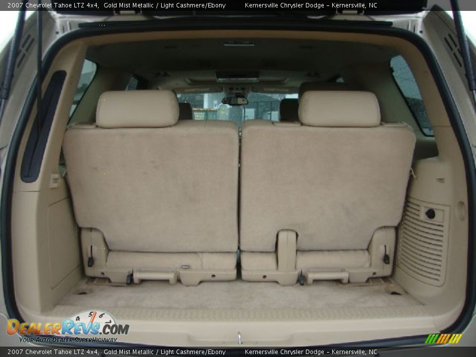 2007 Chevrolet Tahoe LTZ 4x4 Trunk Photo #15