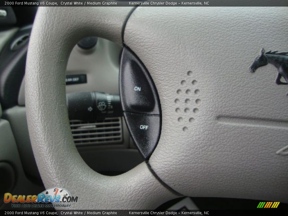 2000 Ford Mustang V6 Coupe Crystal White / Medium Graphite Photo #27