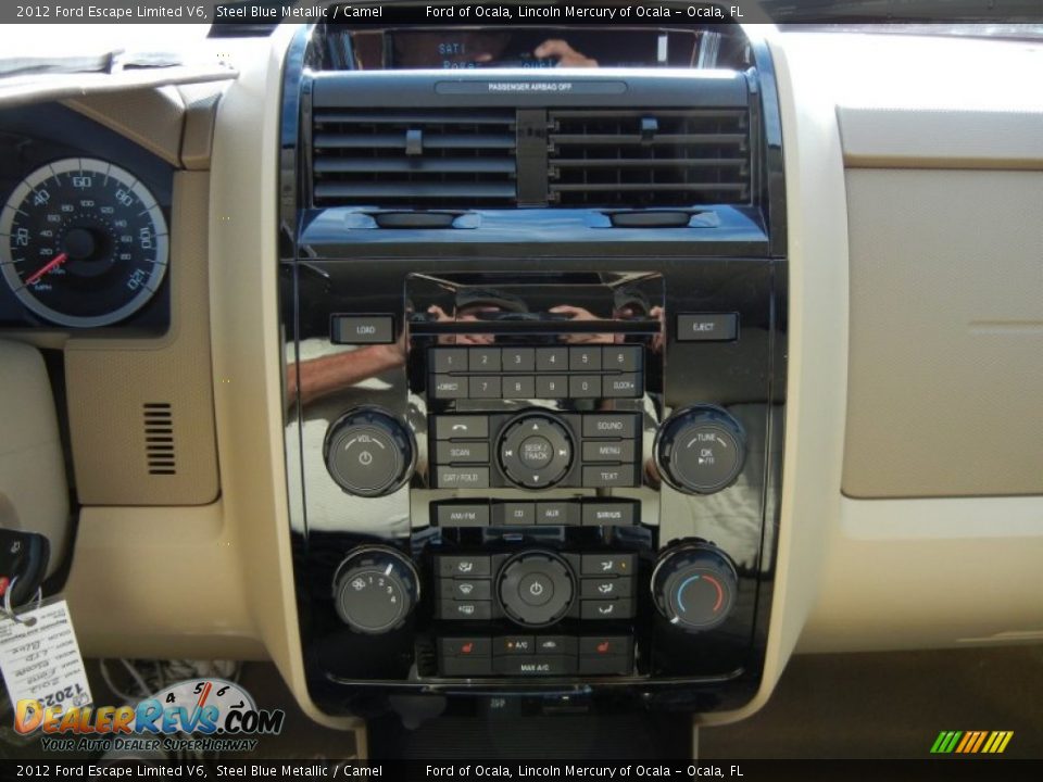 Controls of 2012 Ford Escape Limited V6 Photo #10
