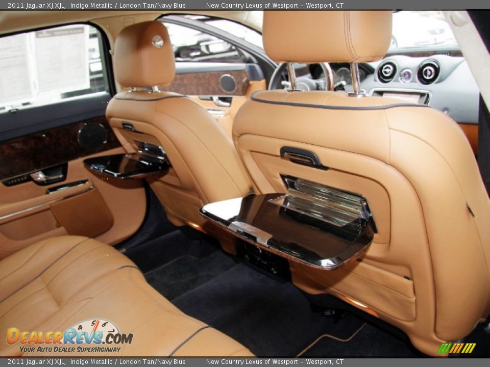 London Tan/Navy Blue Interior - 2011 Jaguar XJ XJL Photo #8