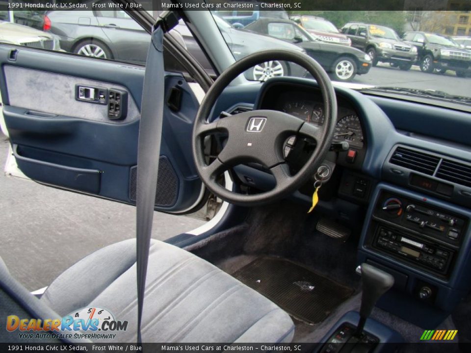 1991 Honda Civic LX Sedan Frost White / Blue Photo #16