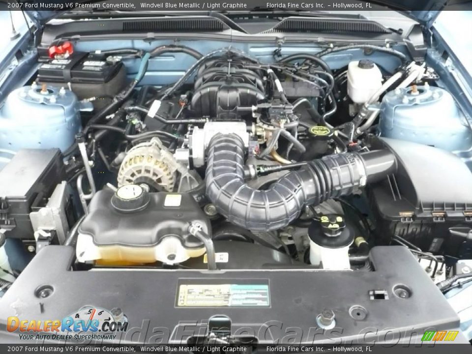 2007 Ford Mustang V6 Premium Convertible Windveil Blue Metallic / Light Graphite Photo #10