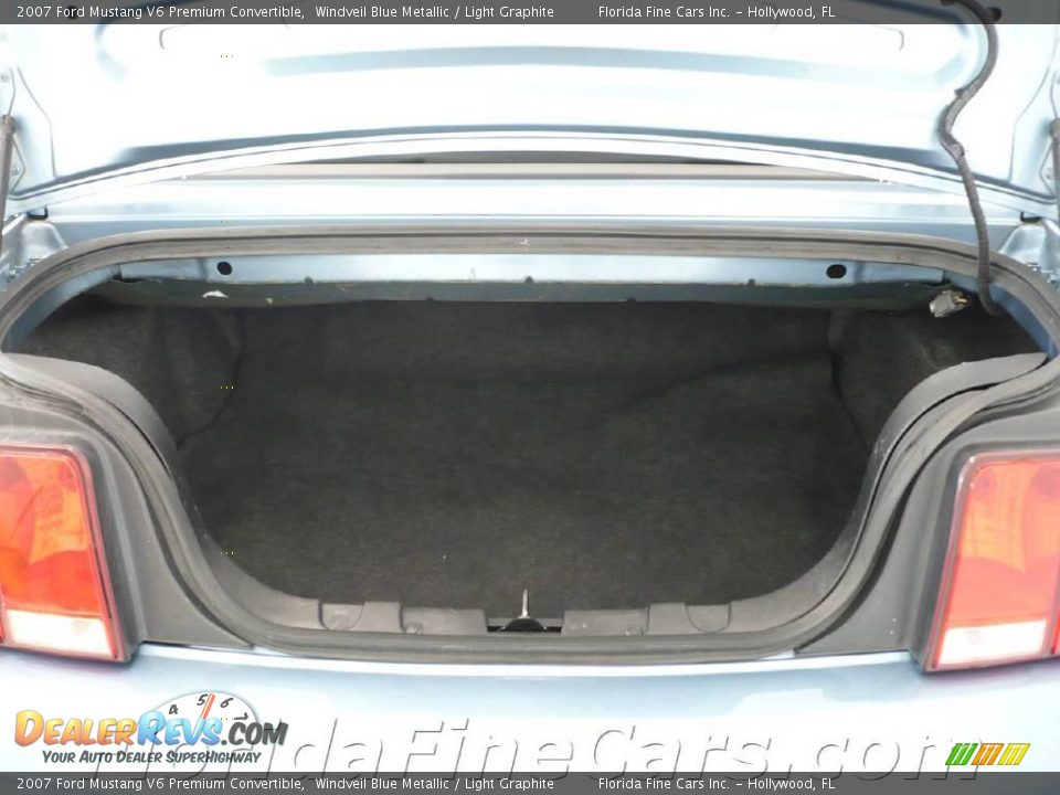 2007 Ford Mustang V6 Premium Convertible Windveil Blue Metallic / Light Graphite Photo #11