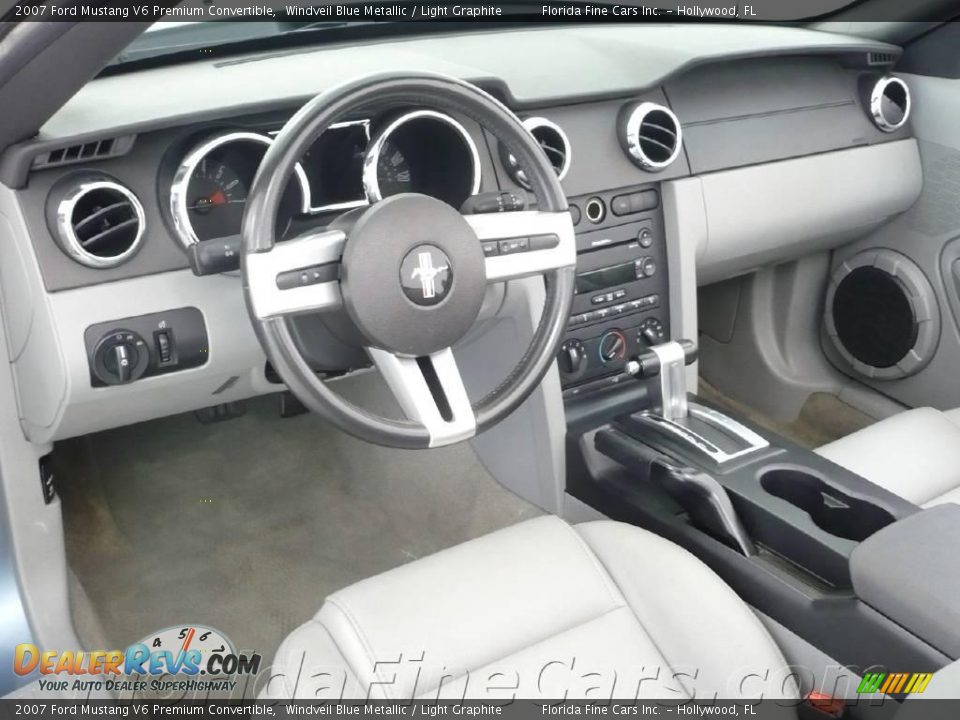 2007 Ford Mustang V6 Premium Convertible Windveil Blue Metallic / Light Graphite Photo #13