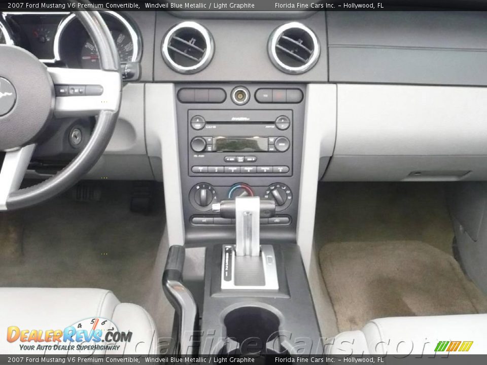 2007 Ford Mustang V6 Premium Convertible Windveil Blue Metallic / Light Graphite Photo #18