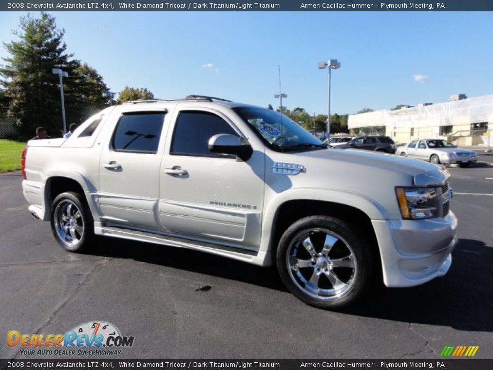 2008 Chevrolet Avalanche LTZ 4x4 White Diamond Tricoat / Dark Titanium/Light Titanium Photo #6