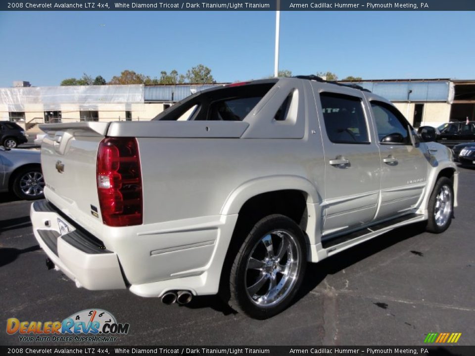 2008 Chevrolet Avalanche LTZ 4x4 White Diamond Tricoat / Dark Titanium/Light Titanium Photo #8