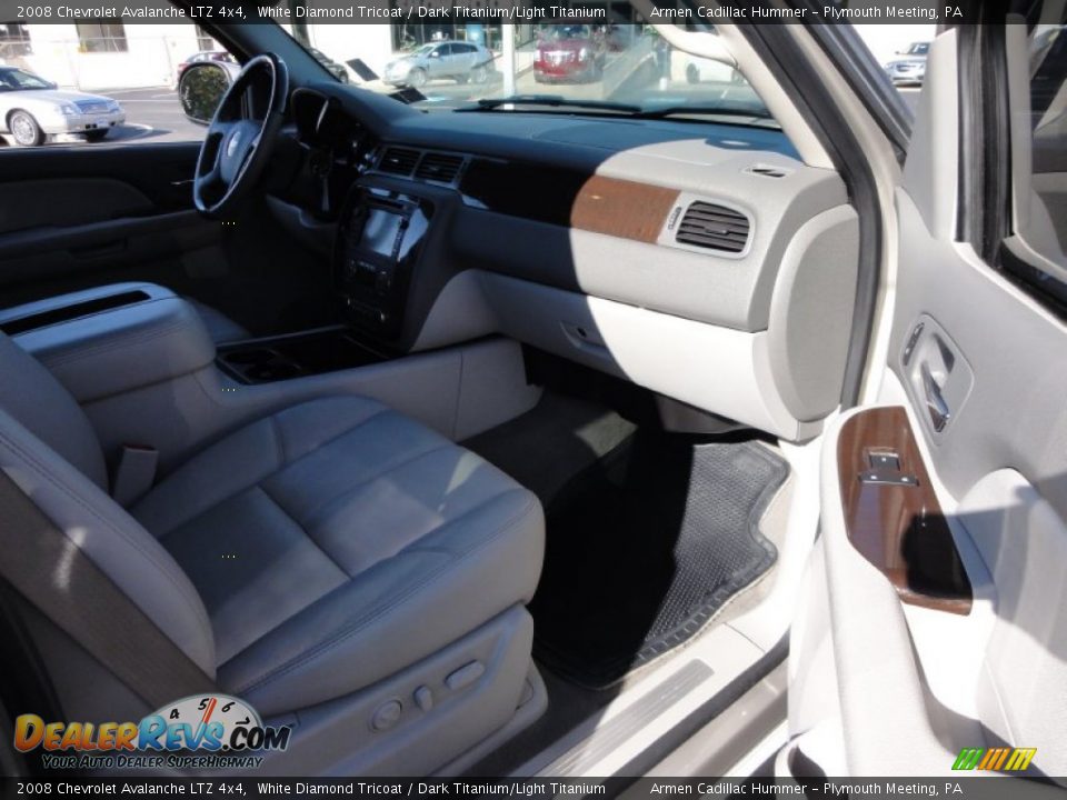 2008 Chevrolet Avalanche LTZ 4x4 White Diamond Tricoat / Dark Titanium/Light Titanium Photo #19