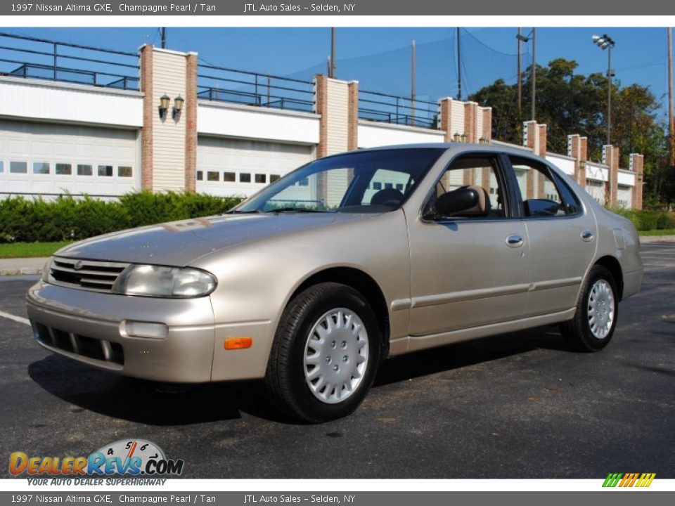 Champagne Pearl 1997 Nissan Altima GXE Photo #1