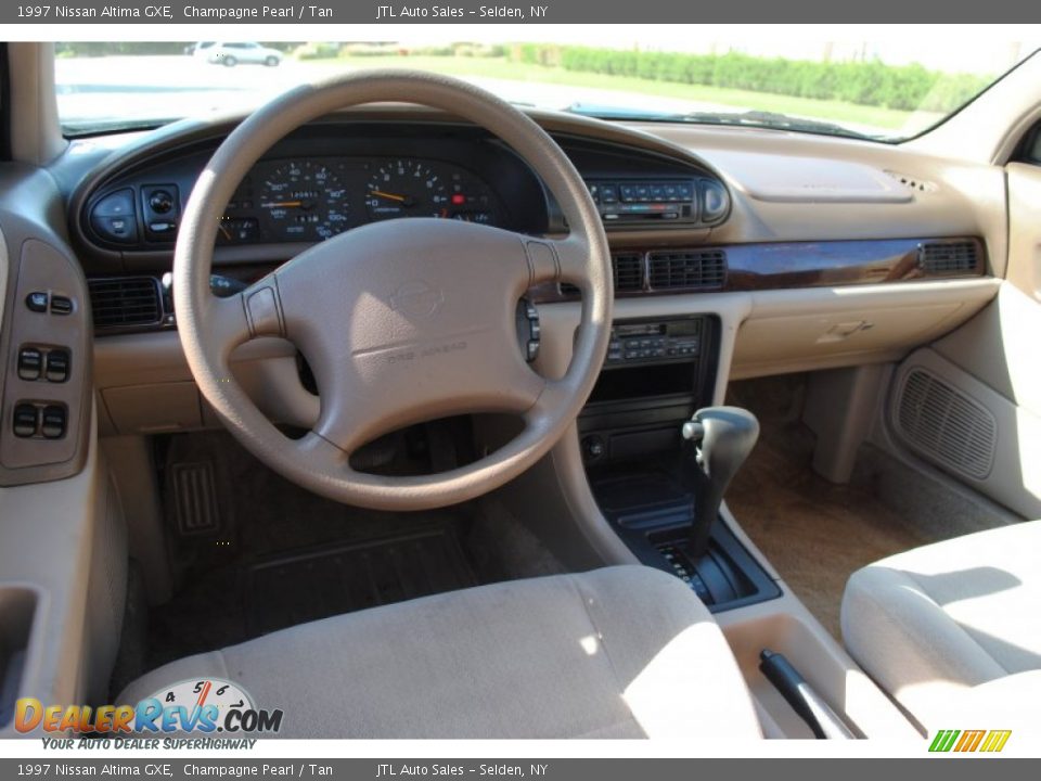 1997 Nissan Altima GXE Champagne Pearl / Tan Photo #14