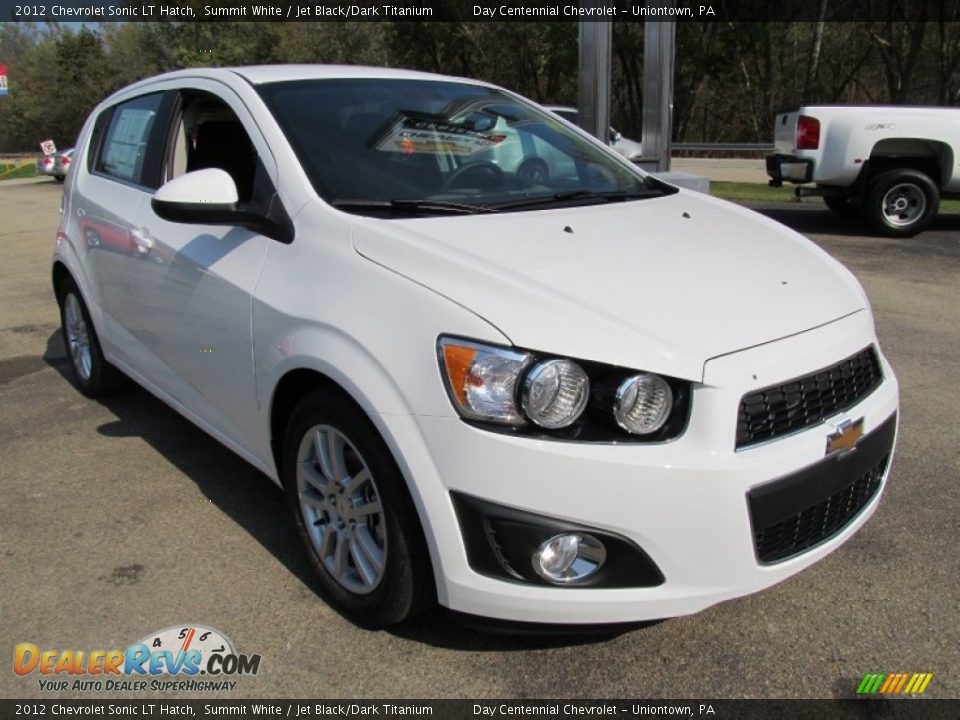 Front 3/4 View of 2012 Chevrolet Sonic LT Hatch Photo #5