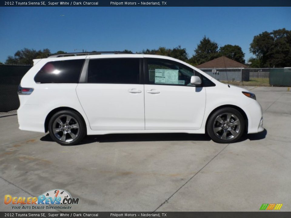 Super White 2012 Toyota Sienna SE Photo #2