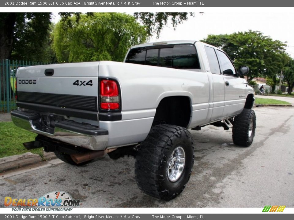 2001 Dodge Ram 1500 SLT Club Cab 4x4 Bright Silver Metallic / Mist Gray Photo #8