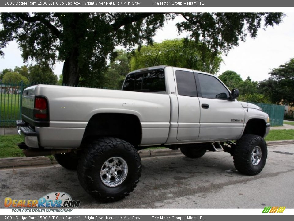 2001 Dodge Ram 1500 SLT Club Cab 4x4 Bright Silver Metallic / Mist Gray Photo #9