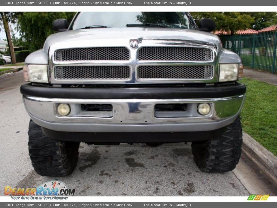 2001 Dodge Ram 1500 SLT Club Cab 4x4 Bright Silver Metallic / Mist Gray Photo #17