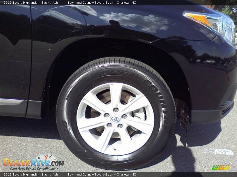 2012 Toyota Highlander Black / Ash Photo #5
