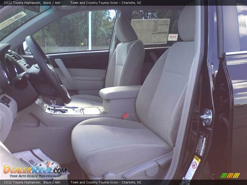 2012 Toyota Highlander Black / Ash Photo #11