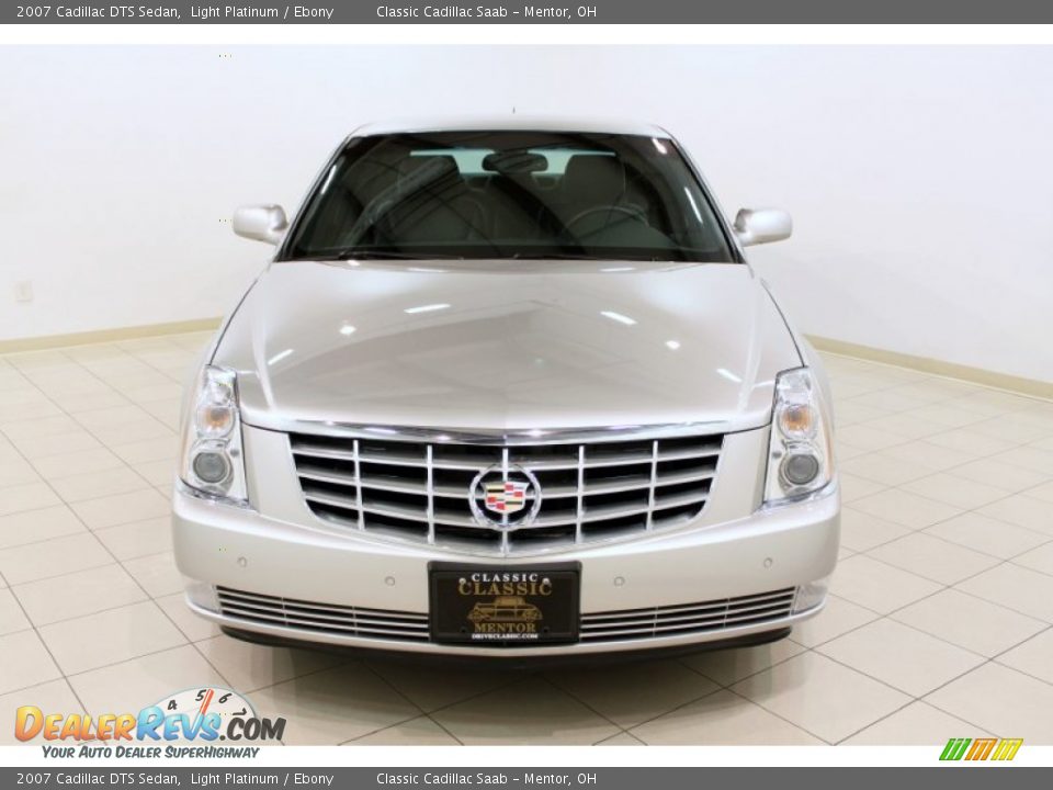 2007 Cadillac DTS Sedan Light Platinum / Ebony Photo #2