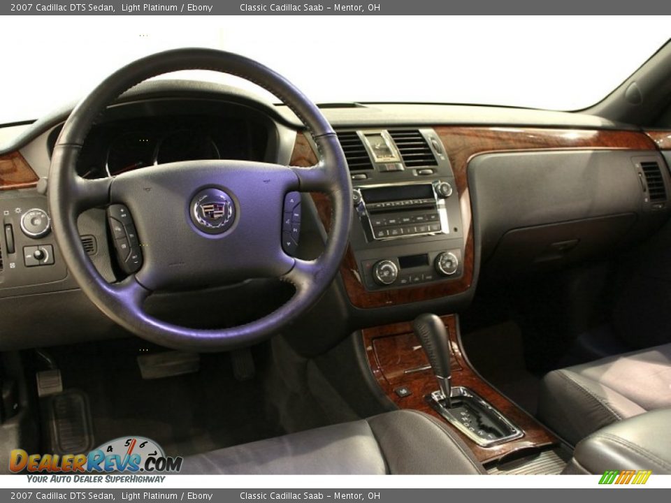 2007 Cadillac DTS Sedan Light Platinum / Ebony Photo #10