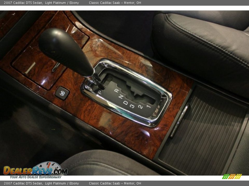 2007 Cadillac DTS Sedan Light Platinum / Ebony Photo #15