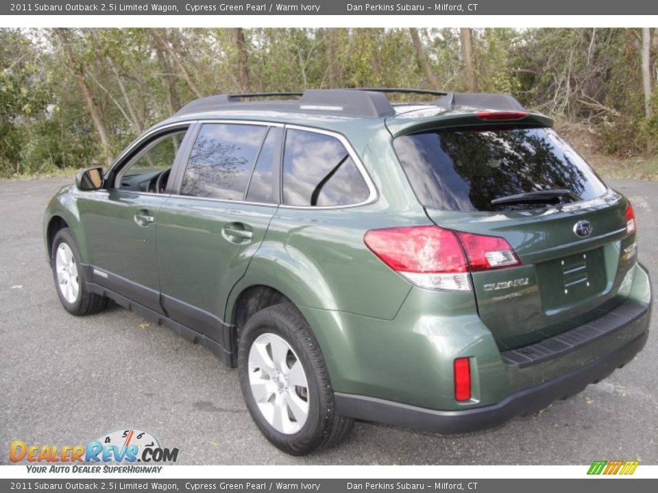 2011 Subaru Outback 2.5i Limited Wagon Cypress Green Pearl / Warm Ivory Photo #9