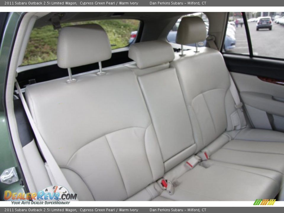 2011 Subaru Outback 2.5i Limited Wagon Cypress Green Pearl / Warm Ivory Photo #11