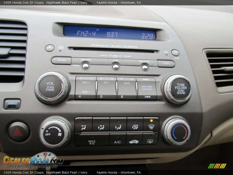 2006 Honda Civic EX Coupe Nighthawk Black Pearl / Ivory Photo #10