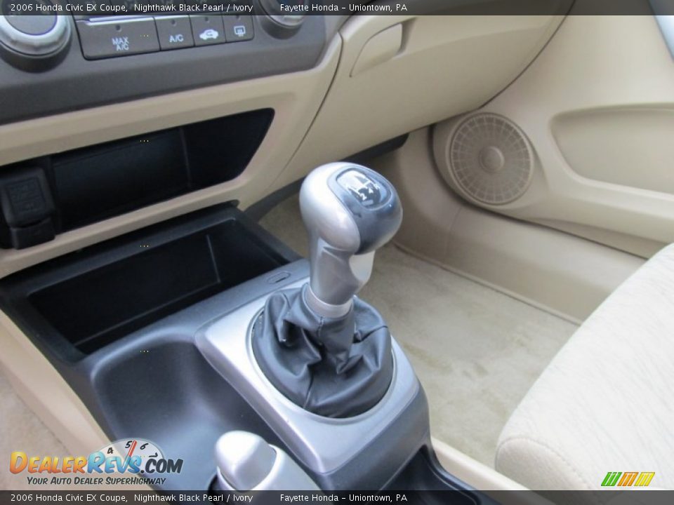 2006 Honda Civic EX Coupe Nighthawk Black Pearl / Ivory Photo #11