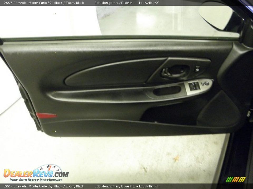 2007 Chevrolet Monte Carlo SS Black / Ebony Black Photo #16
