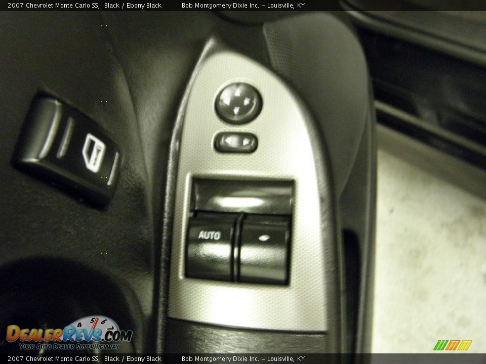 2007 Chevrolet Monte Carlo SS Black / Ebony Black Photo #17