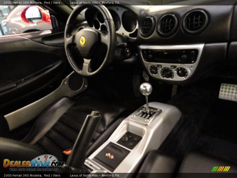 Dashboard of 2000 Ferrari 360 Modena Photo #20