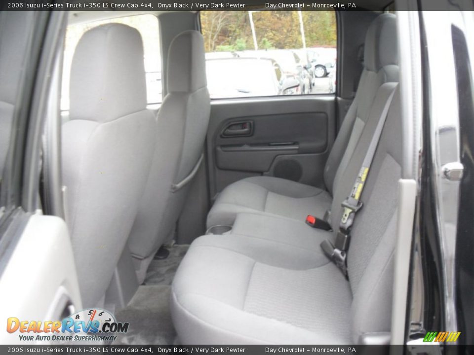 Very Dark Pewter Interior - 2006 Isuzu i-Series Truck i-350 LS Crew Cab 4x4 Photo #8