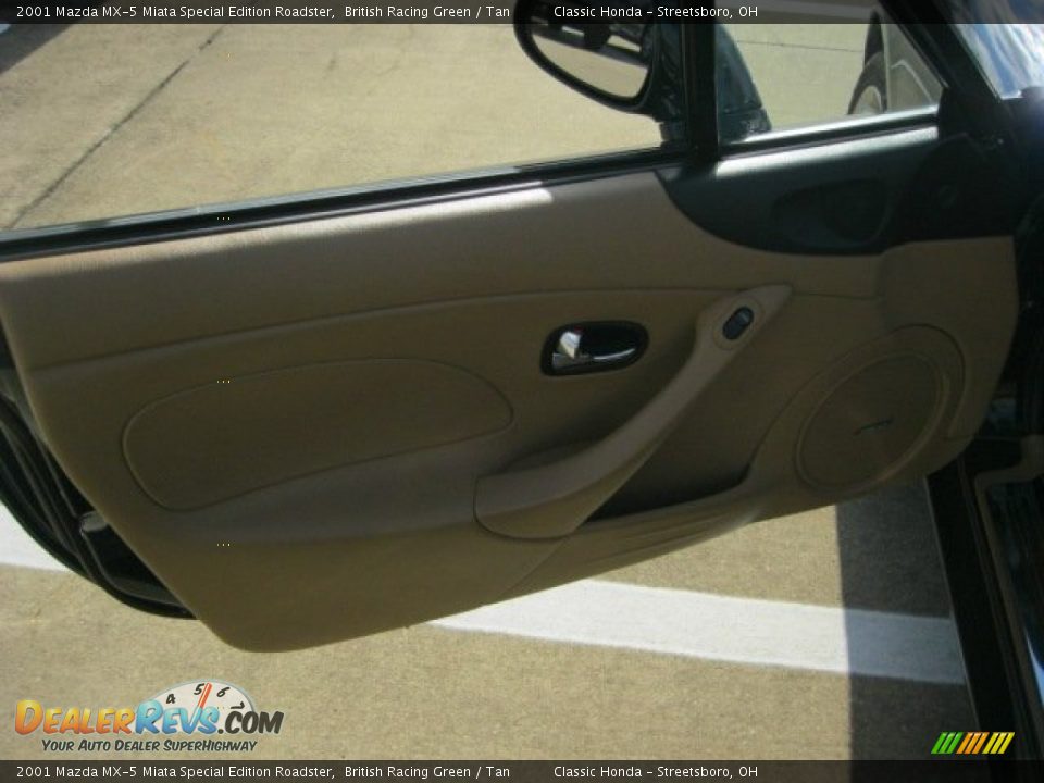 Door Panel of 2001 Mazda MX-5 Miata Special Edition Roadster Photo #15