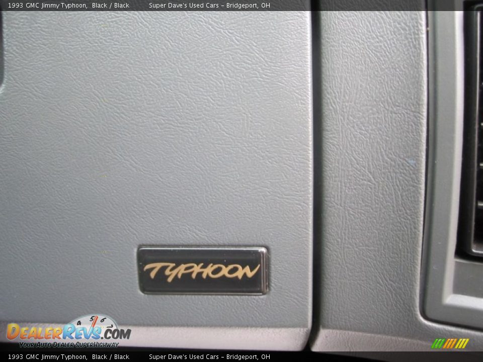 1993 GMC Jimmy Typhoon Logo Photo #15