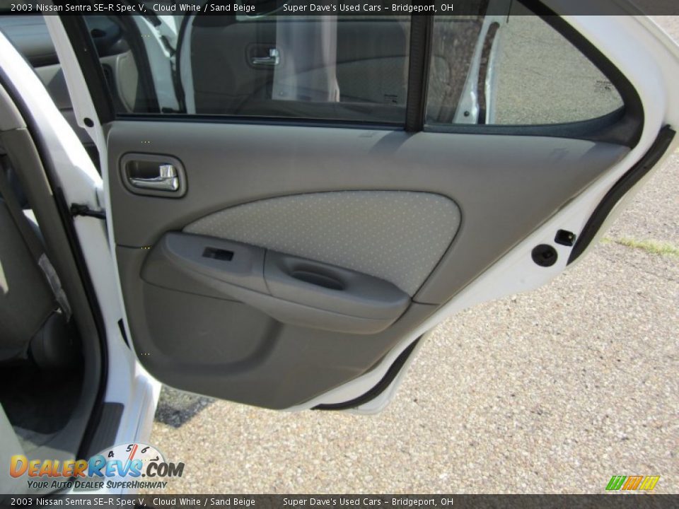2003 Nissan Sentra SE-R Spec V Cloud White / Sand Beige Photo #33