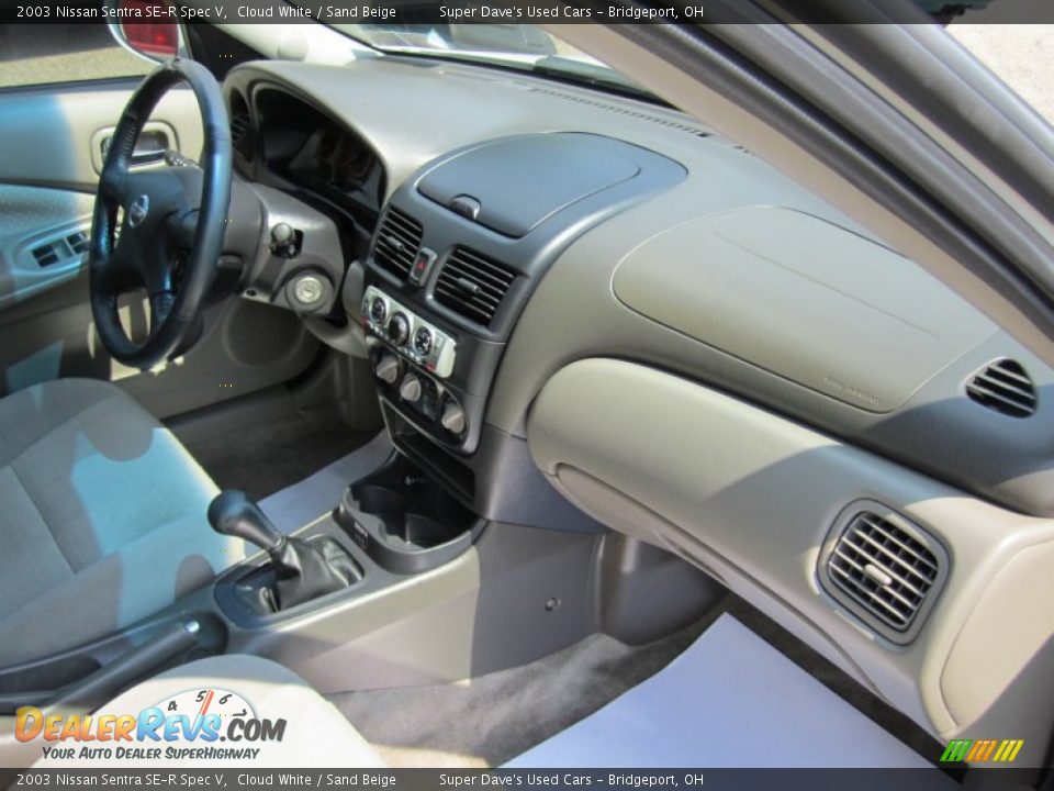 2003 Nissan Sentra SE-R Spec V Cloud White / Sand Beige Photo #36