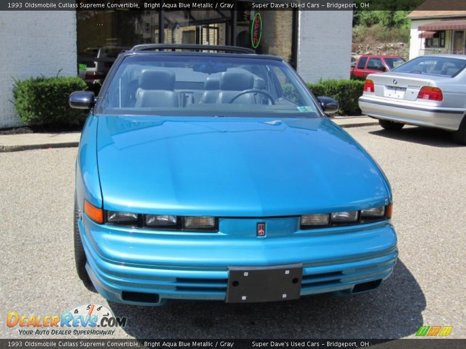 1993 Oldsmobile Cutlass Supreme Convertible Bright Aqua Blue Metallic / Gray Photo #2