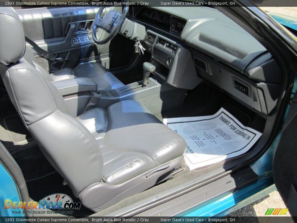 Gray Interior - 1993 Oldsmobile Cutlass Supreme Convertible Photo #10