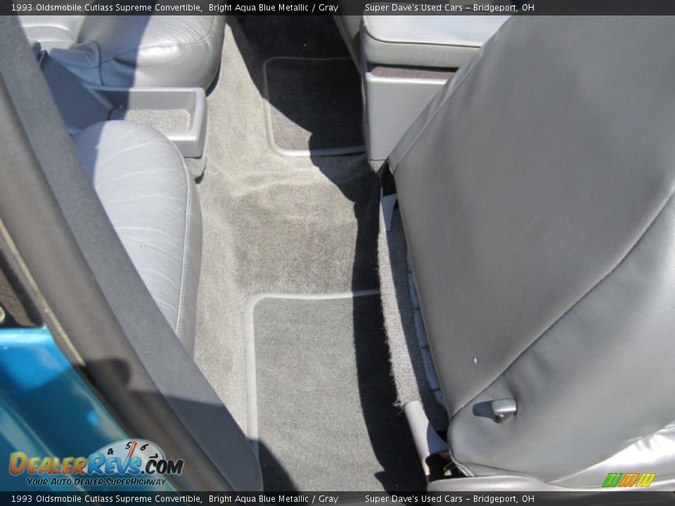 1993 Oldsmobile Cutlass Supreme Convertible Bright Aqua Blue Metallic / Gray Photo #13