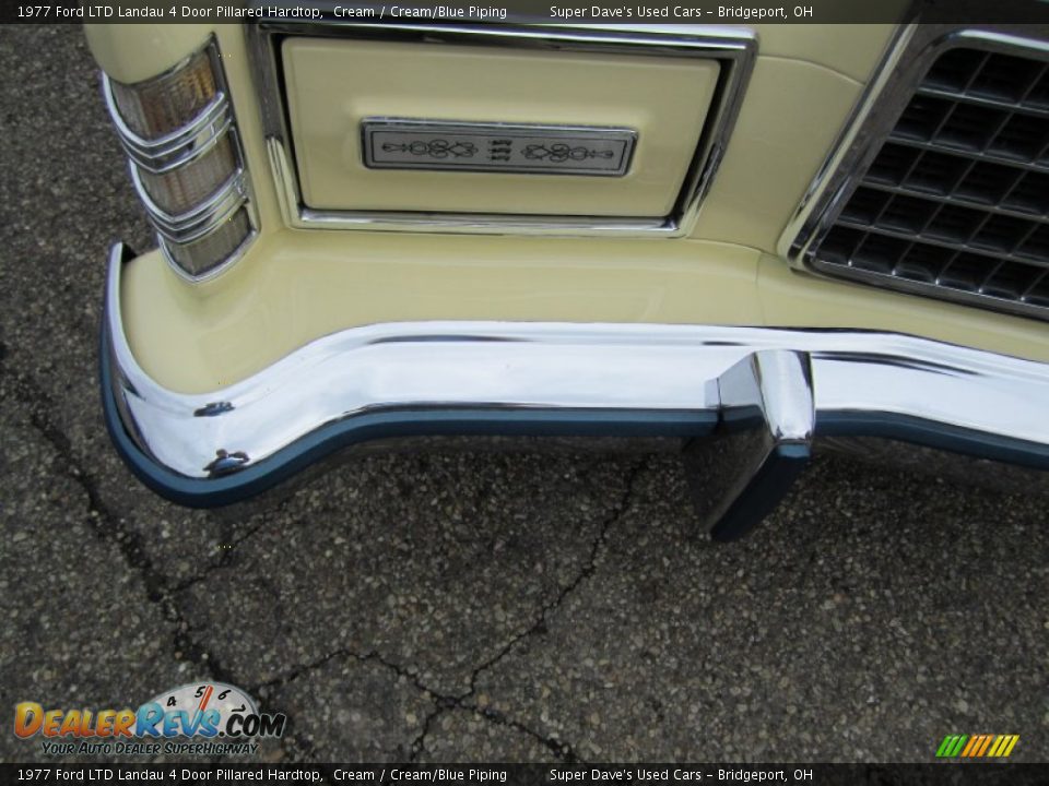 1977 Ford LTD Landau 4 Door Pillared Hardtop Cream / Cream/Blue Piping Photo #13