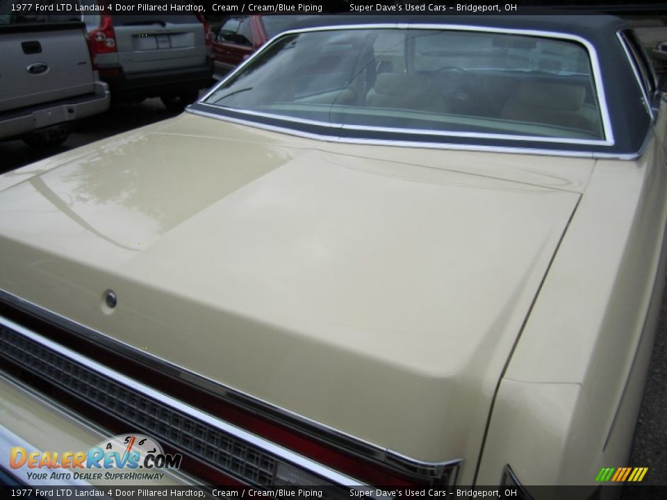 1977 Ford LTD Landau 4 Door Pillared Hardtop Cream / Cream/Blue Piping Photo #16